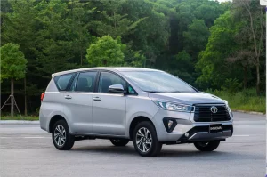 Xe 7 chỗ lớn