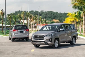 Xe 7 chỗ lớn